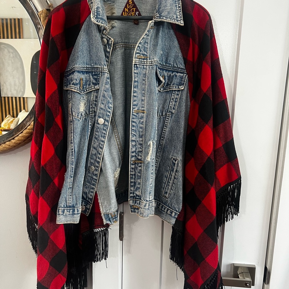 Wrangler Blue and Red Cape Jacket with Denim and Plaid Style